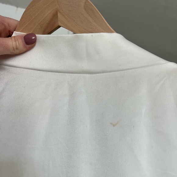 Pearl Wedding Robe - Picture 8 of 8